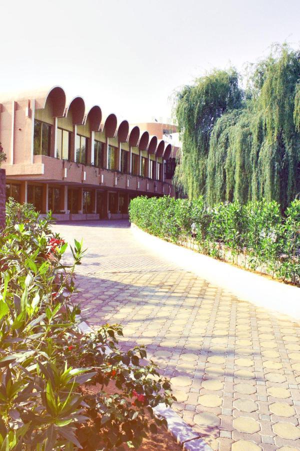 One To One Hotel & Resort Ain Al Faida Al-Ain Eksteriør billede